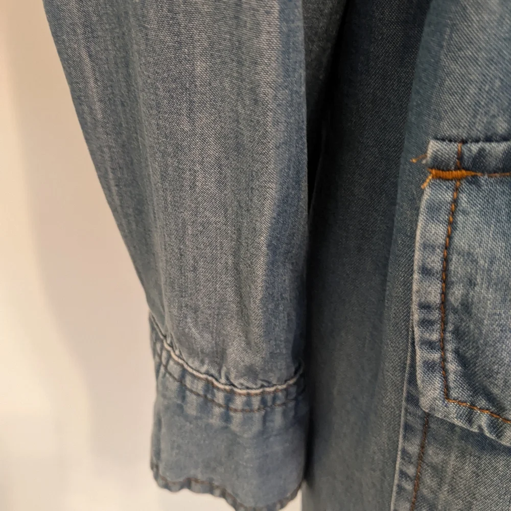Chambray Jacket - Picture 7 of 9